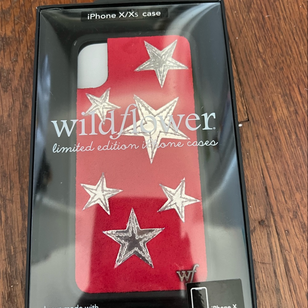 red velvet wildflower case with star patches
